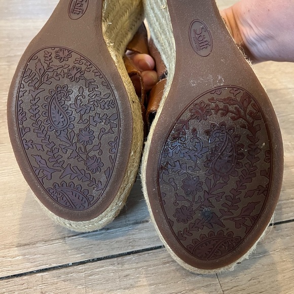 Updated! - Sofft Brown Wedges Sandals 7.5 Medium Leather Upper - Picture 12 of 15